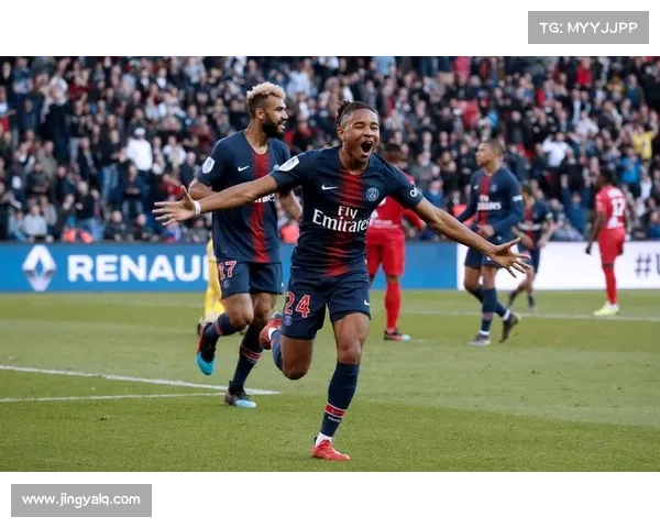 巴黎圣日耳曼与马赛激战回顾分析 球场争锋的战术与表现解析